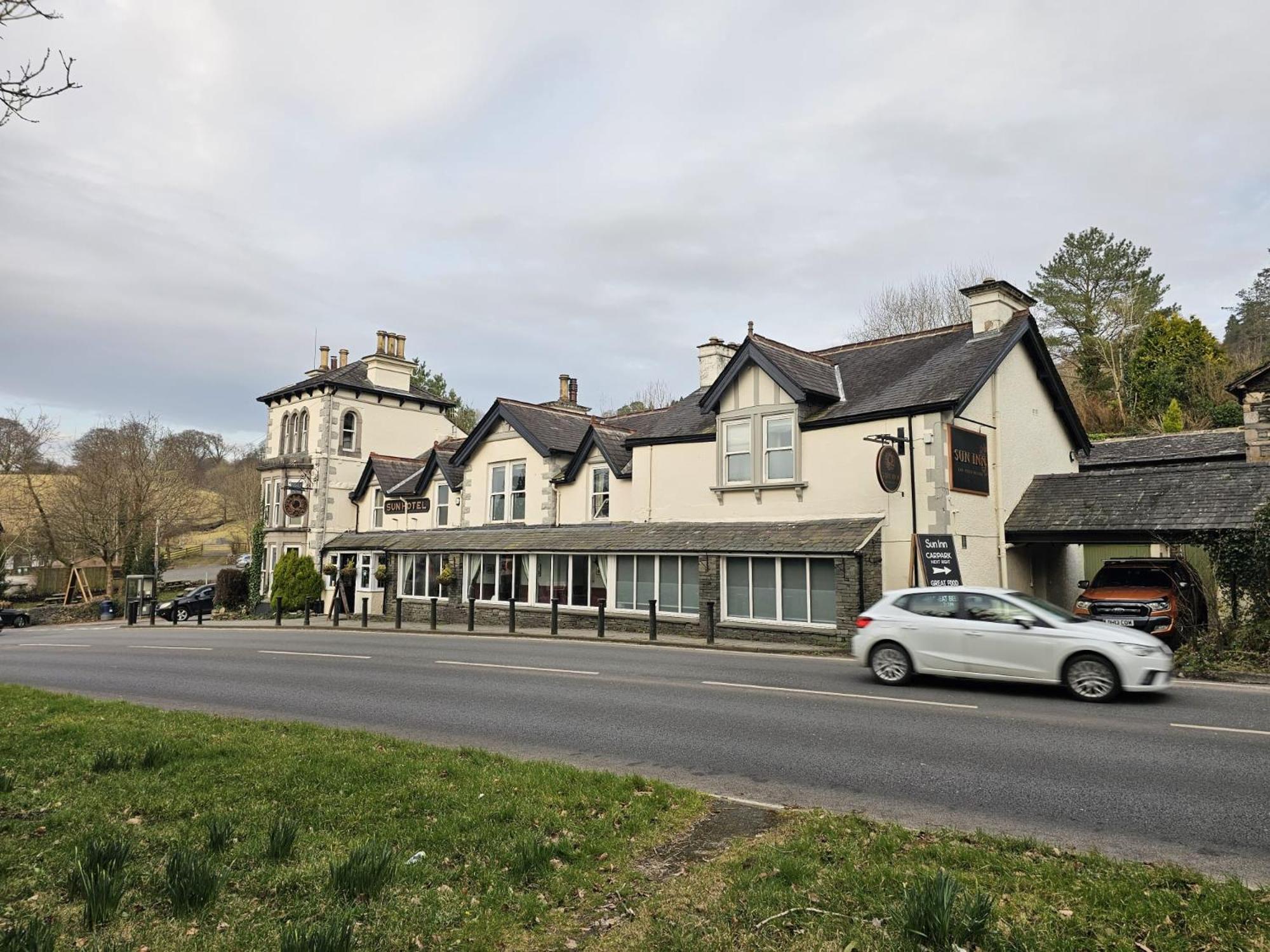 The Sun Inn Troutbeck Bridge Bagian luar foto