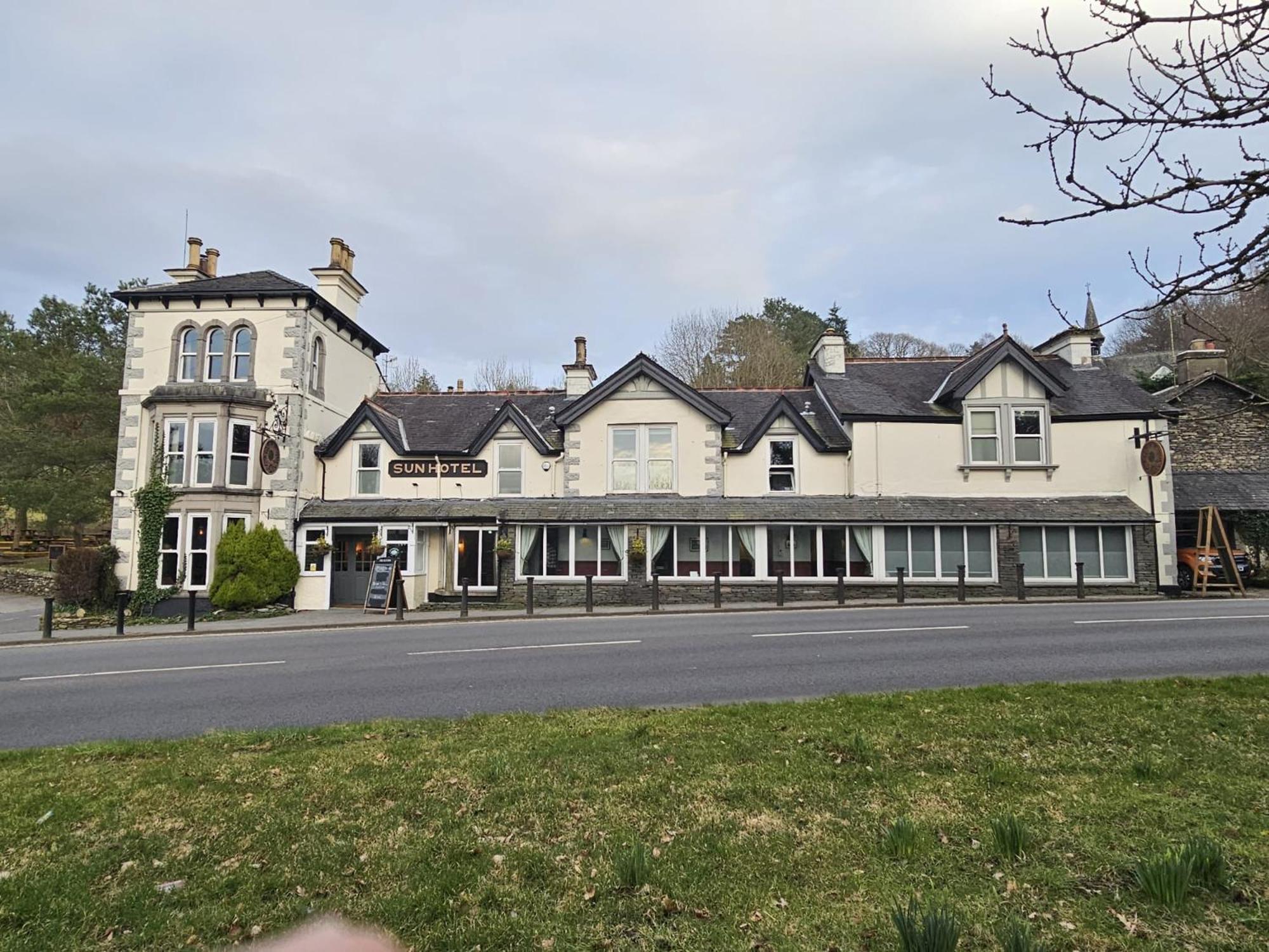 The Sun Inn Troutbeck Bridge Bagian luar foto