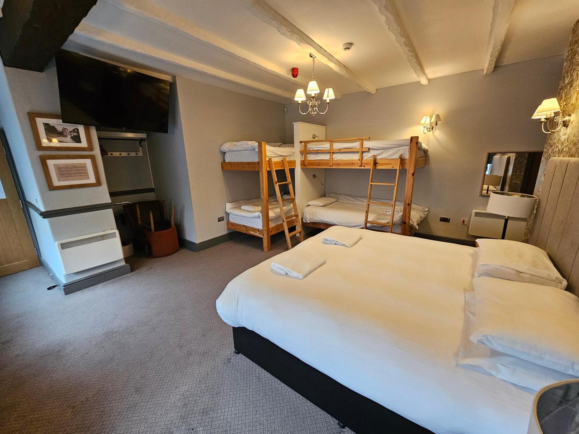 The Sun Inn Troutbeck Bridge Bagian luar foto